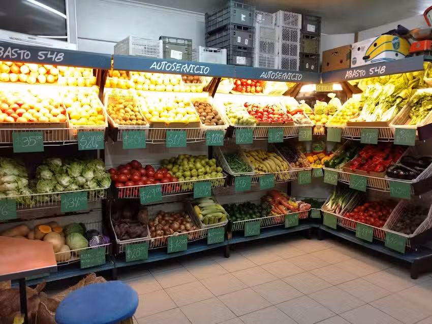 Abasto 548 Carnicer&iacute;a Fruteria y Verduler&iacute;a