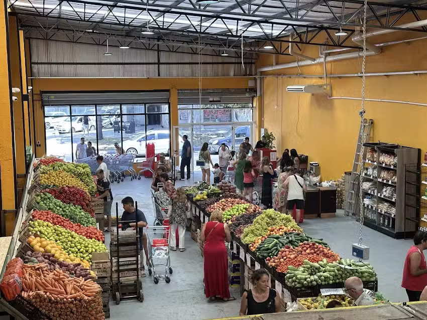 Amico e Hijos &ldquo;Autoservicio de frutas y verduras&rdquo;