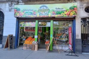 Autoservicio aliméntate sanamente