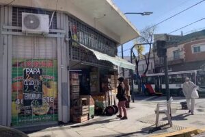 Autoservicio flores jr