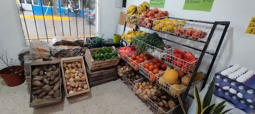 Carnicer&iacute;a, verduler&iacute;a, fiambrer&iacute;a y despensa Pablo