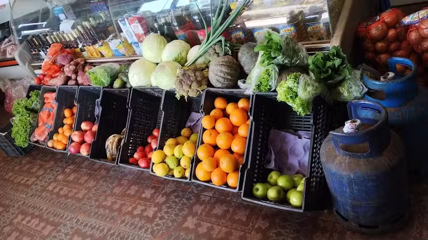 Carnicer&iacute;a & Verduler&iacute;a La Suerte