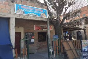 Carnicer&iacute;a y Verduleria MyM