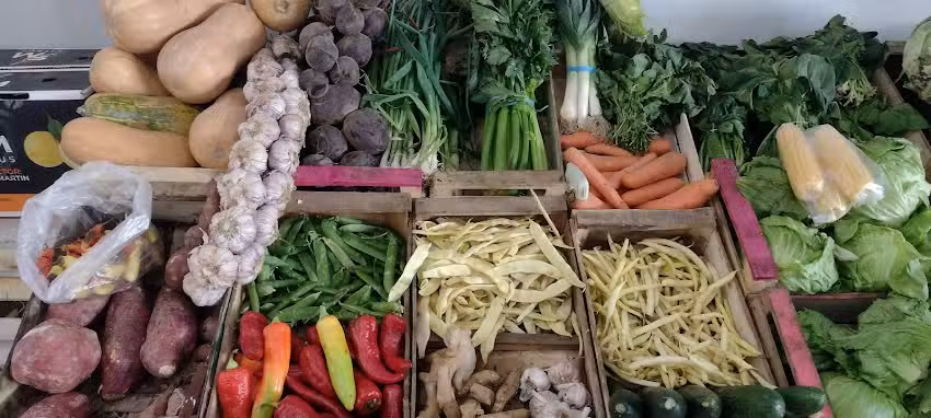 DE LUJOS frutas verduras y almac&eacute;n