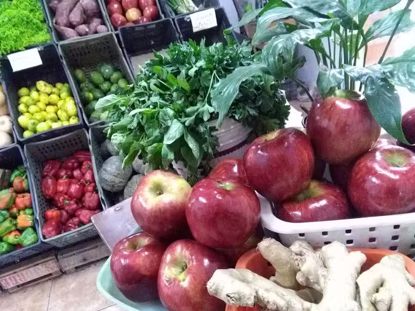 Del Tomate Fruter&iacute;a y Verduler&iacute;a