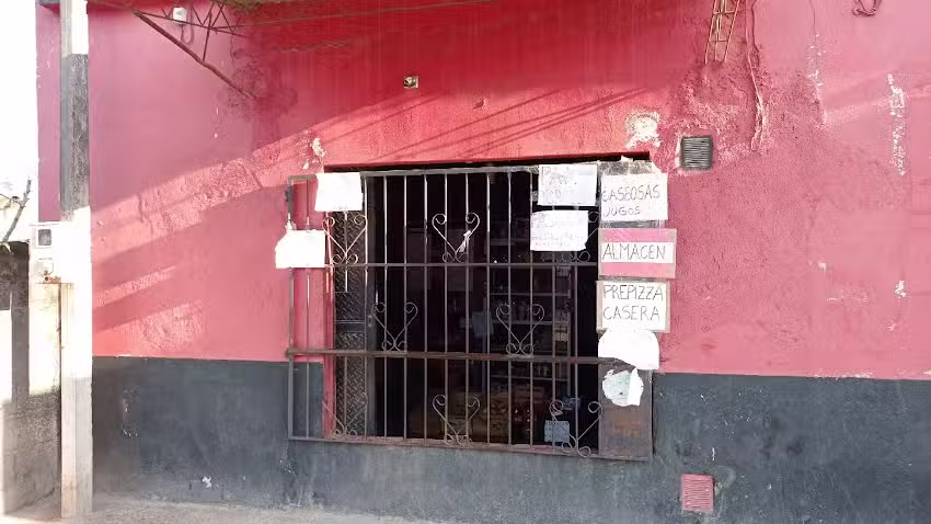 Despensa NC y flia Laureano, poller&iacute;a, verduler&iacute;a, pasteler&iacute;a,heladeria