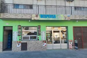 Despensa y Verduleria La Familia