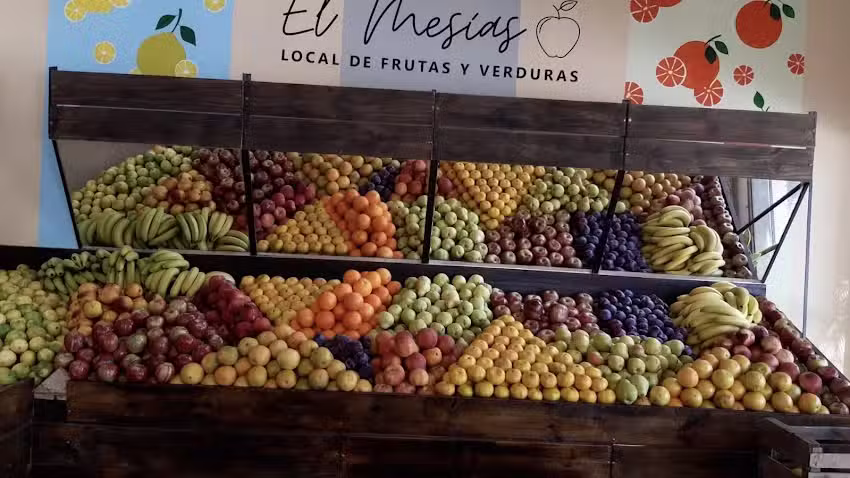 &ldquo;El mes&iacute;as&rdquo; Mercado de frutas y verduras