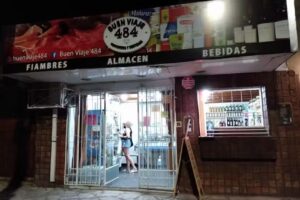 Fiambrer&iacute;a, granja y verduler&iacute;a &ldquo;tres ases&rdquo;