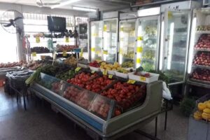 Fruter&iacute;a Reyes