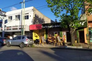 Fruter&iacute;a y verduler&iacute;a Alberto