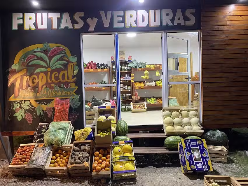 Fruter&iacute;a y verduler&iacute;a tropical