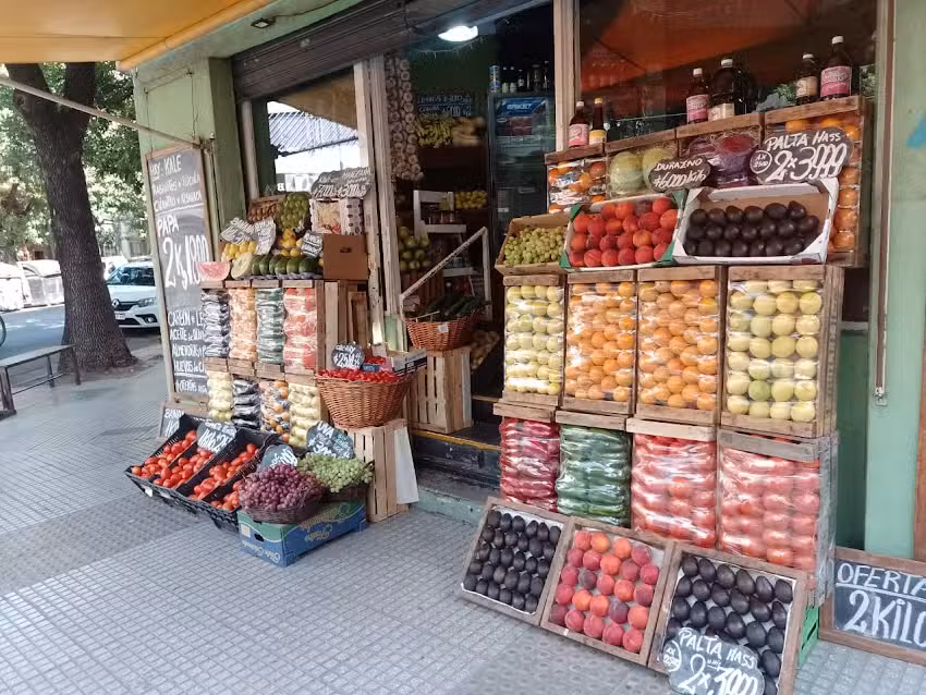 &ldquo;La Esquinita&rdquo; almac&eacute;n de vegetales y m&aacute;s&hellip;