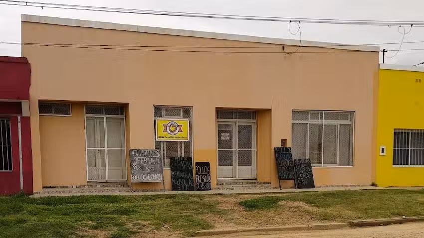 La Granja Poller&iacute;a y Verduler&iacute;a