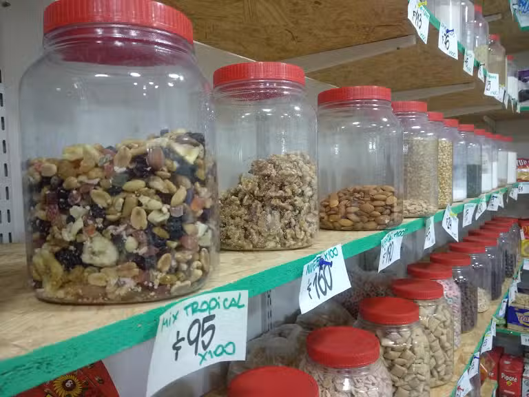 Los Olivos Market