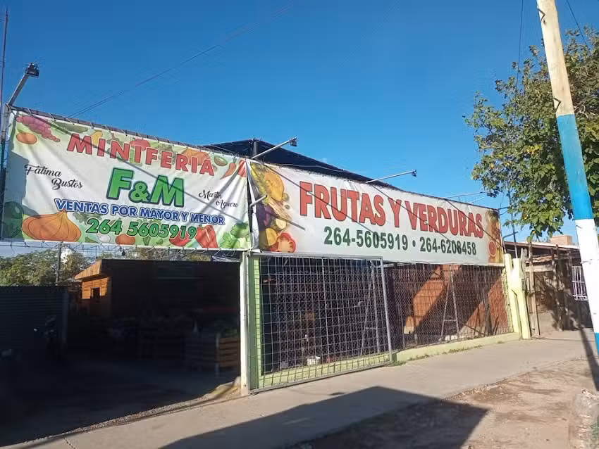 Miniferia de frutas y verduras &ldquo;F&M&rdquo;