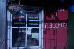 Poller&iacute;a y verduler&iacute;a el gauchito