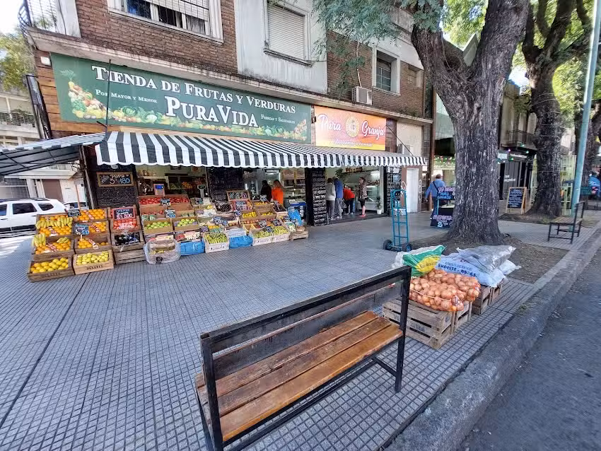 Pura Vida, Tienda de Frutas y Verduras