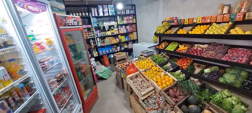 Verduleria ,almac&eacute;n y forrajeria.