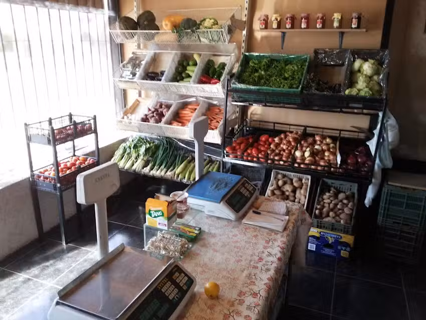 Verduleria, Fruteria y Anexos Los Hermanos