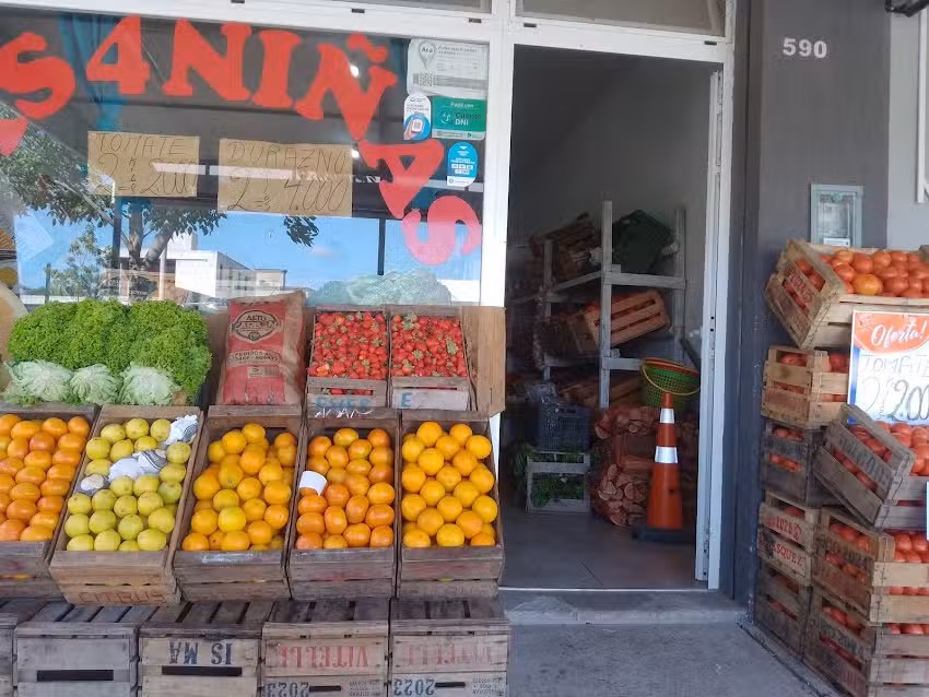 Verduler&iacute;a las 4 ni&ntilde;as