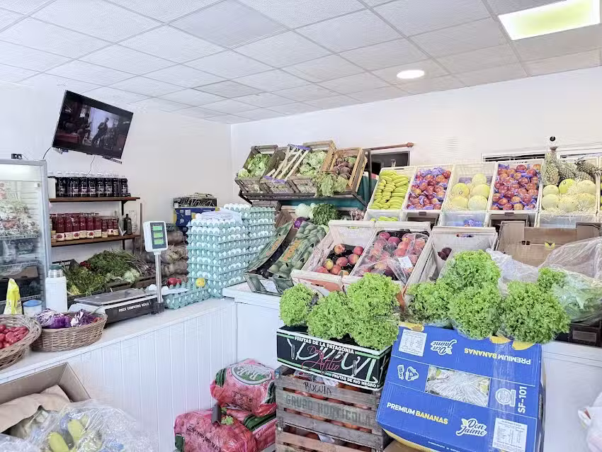 Verduler&iacute;a &ldquo;Los Tres Soles&rdquo;