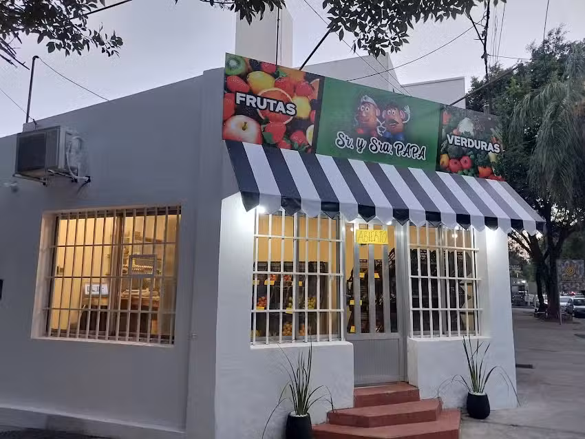 Verduler&iacute;a Sr. y Sra. Papa