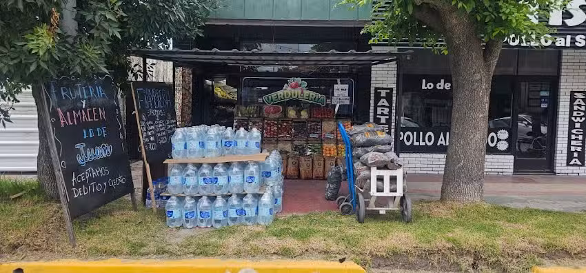 Verduleria y almacen lo de juan