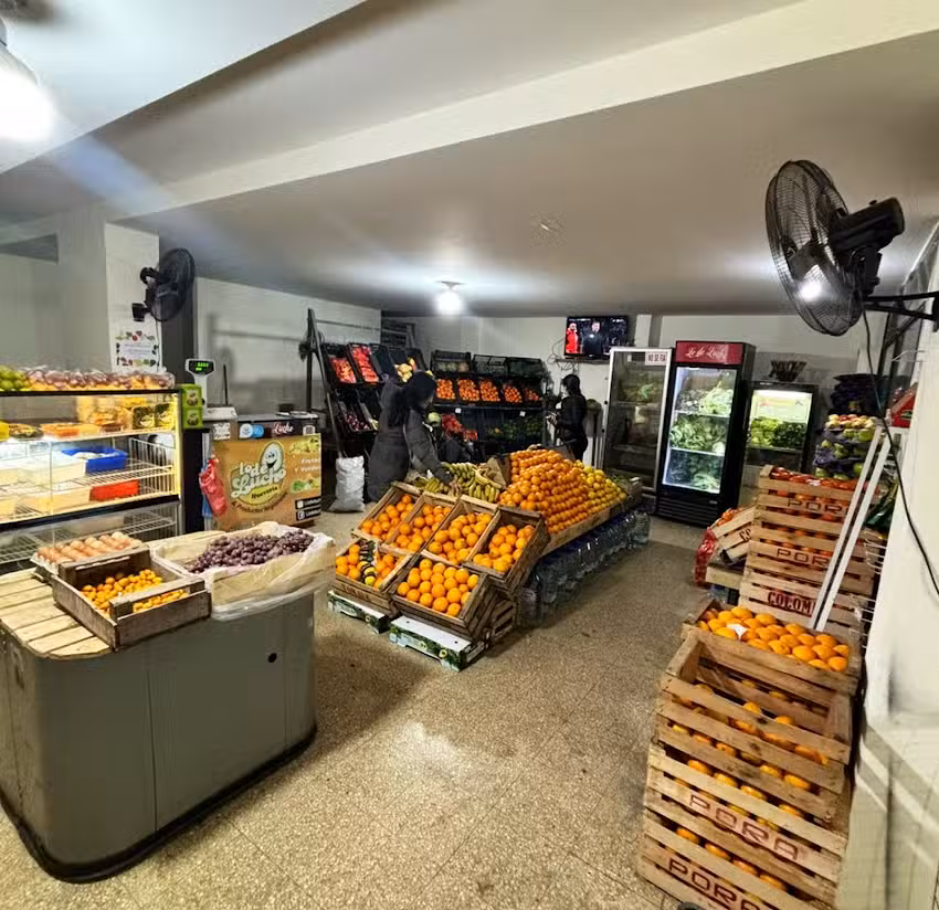 Verduler&iacute;a y Carnicer&iacute;a 690