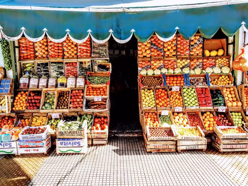 VERDULERIA Y CARNICERIA LOS PIBES