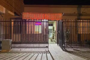 VERDULERIA Y FRUTER&Iacute;A 7082