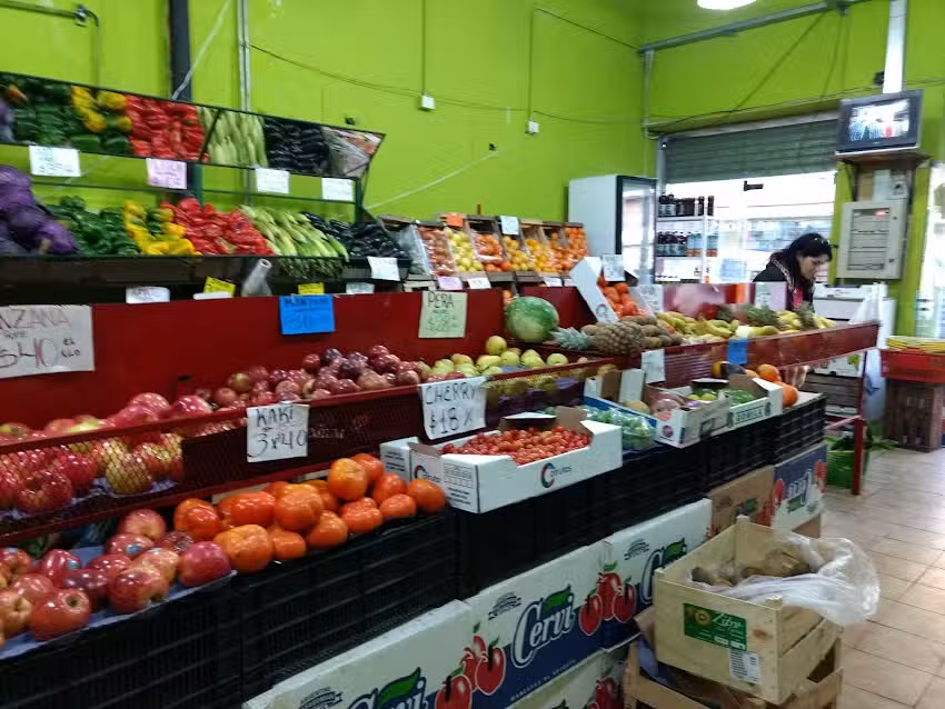 Verduler&iacute;a y Fruteria Dorita