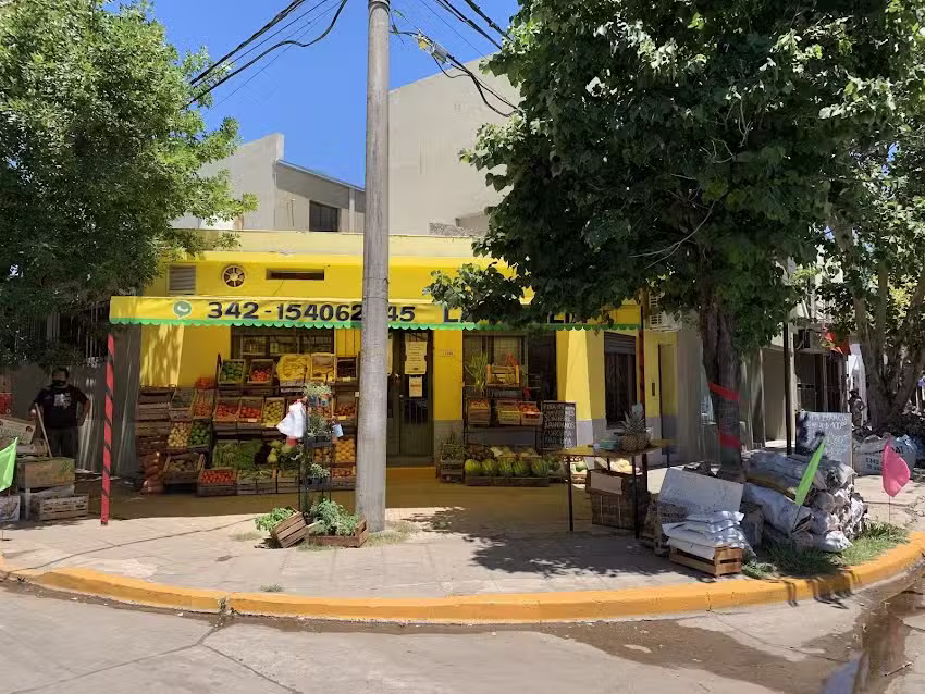 Verduler&iacute;a y Fruter&iacute;a &ldquo;LA FAMILIA&rdquo;