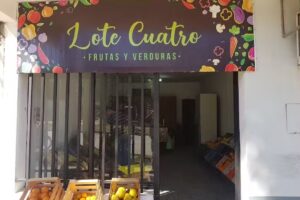 Verduler&iacute;a y fruter&iacute;a lote 4