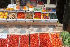 Verduleria y playa de estacionamiento MI HUERTA