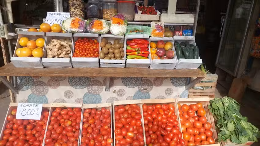 Verduleria y playa de estacionamiento MI HUERTA