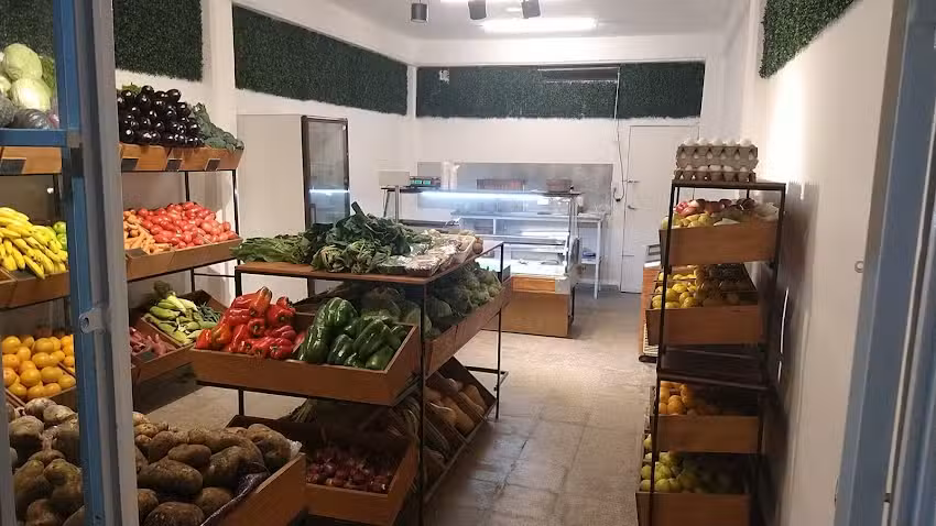 VERDULER&Iacute;A Y POLLERIA